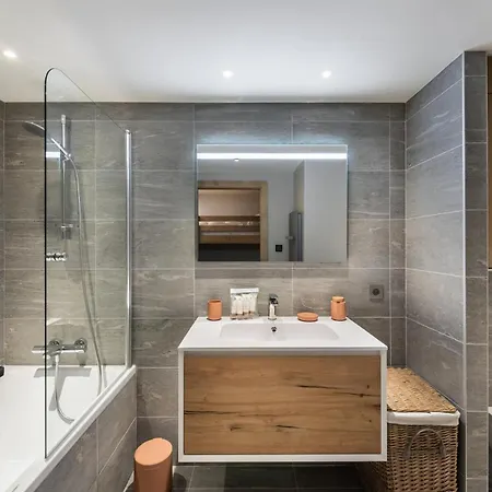 Phoenix - 4 Pieces Pour 8 Personnes 084 Appartement