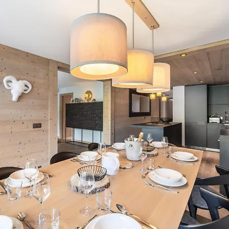 Phoenix - 4 Pieces Pour 8 Personnes 084 Appartement *